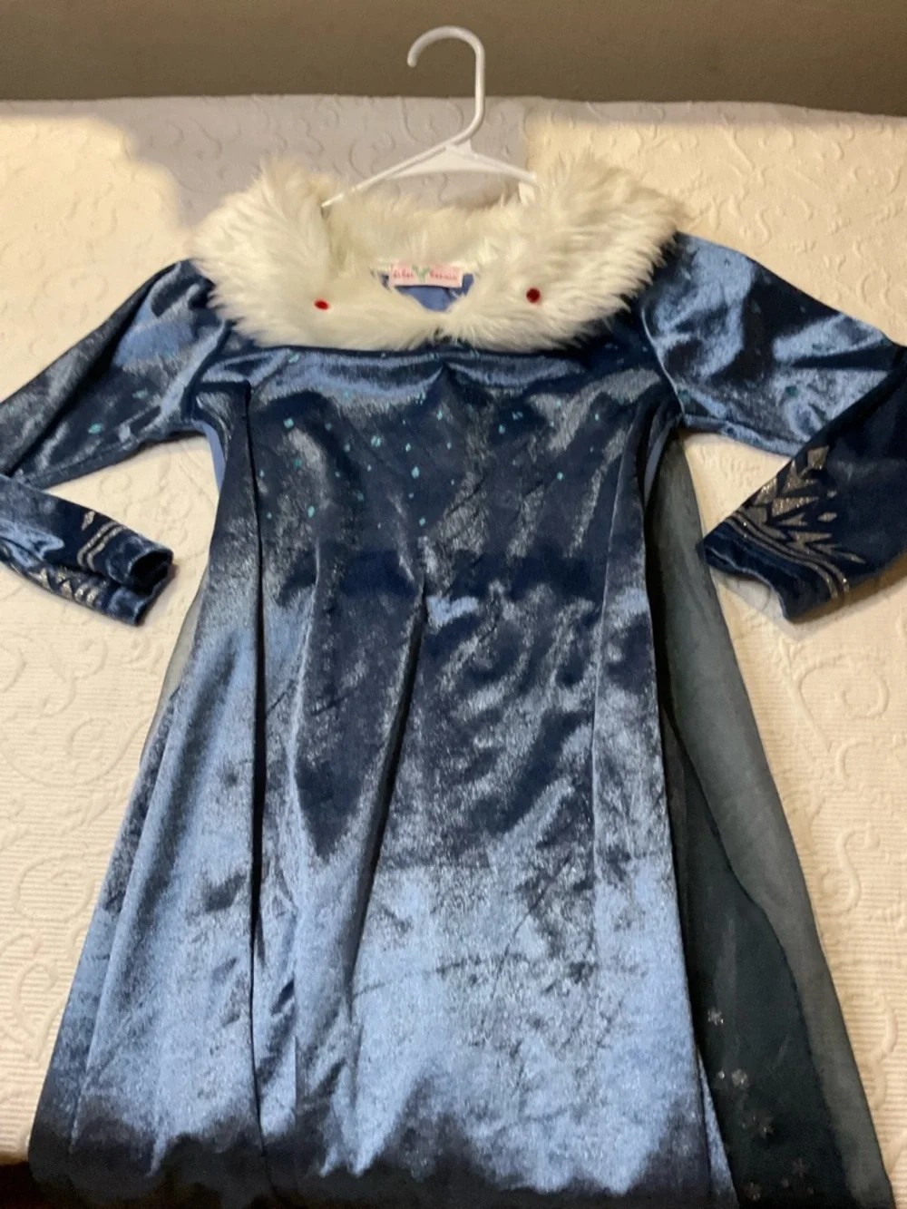 Frozen Princess Elsa Winter Princess Dress with Faux Fur Collar.